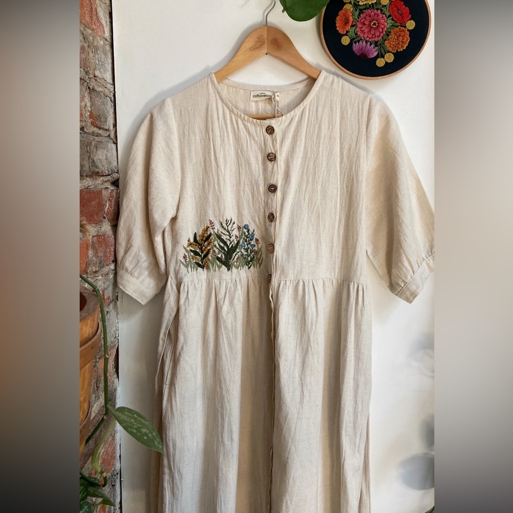 Hand Embroidered Little Cottonwood Trail Dress | NWT | XS - Picture 3 of 6